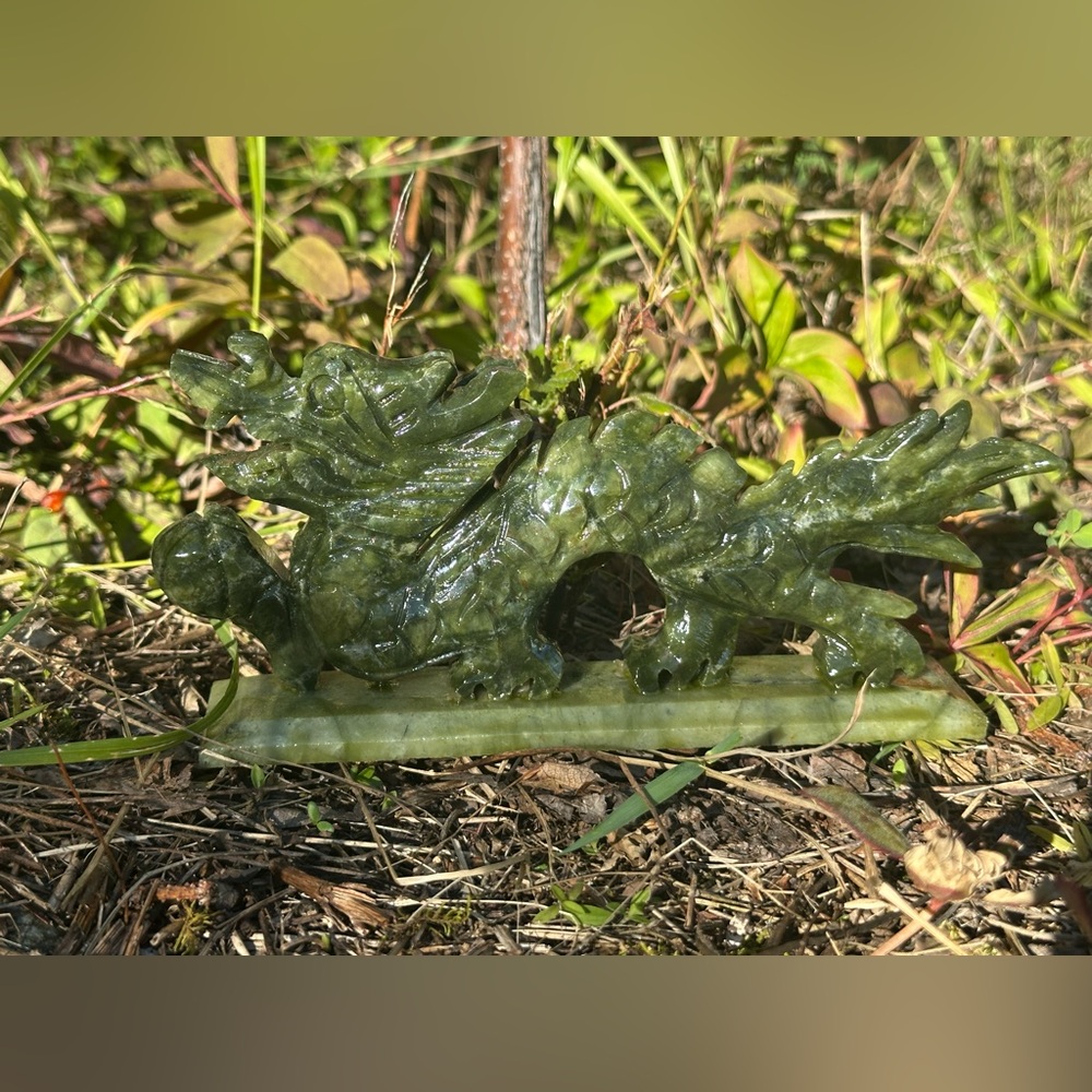 Jade Dragon - Picture 3 of 5